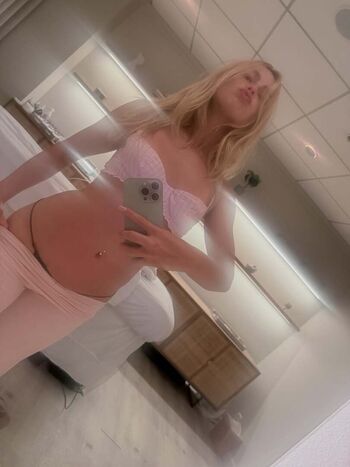 Addison rae  page leaked private photo uncensored HD quality