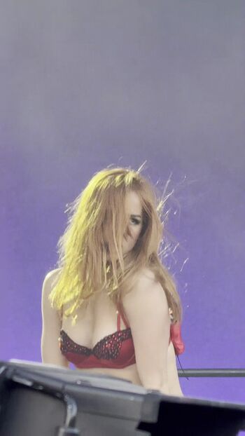 Addison rae  page leaked private photo uncensored HD quality