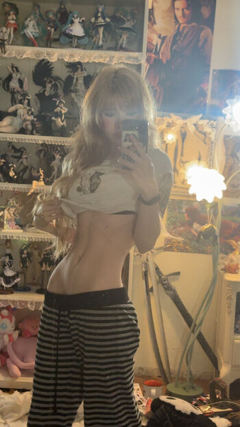 Ashisbees leaked private photo uncensored HD quality