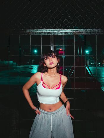 Atiqaaarn leaked private photo uncensored HD quality