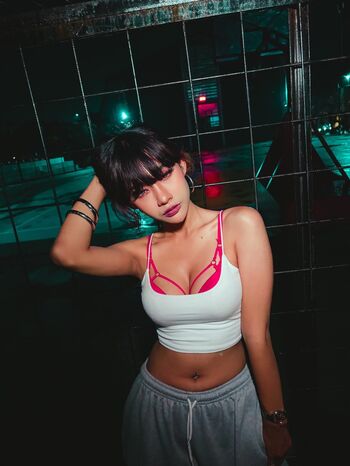 Atiqaaarn leaked private photo uncensored HD quality