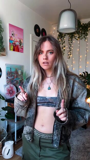 Axelle maga page leaked private photo uncensored HD quality