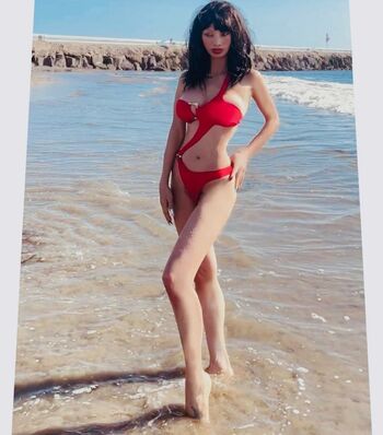 Bai ling  page leaked private photo uncensored HD quality