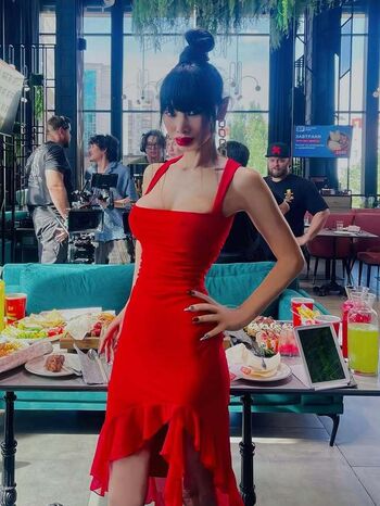 Bai ling  page leaked private photo uncensored HD quality