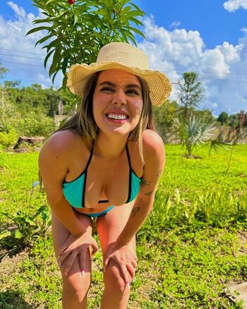 Carlaevellyn leaked private photo uncensored HD quality