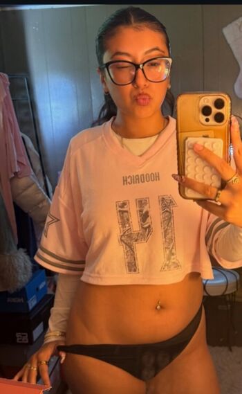 Charleneee leaked private photo uncensored HD quality