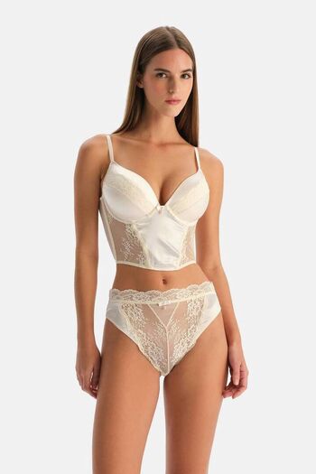 Emily feld  page leaked private photo uncensored HD quality