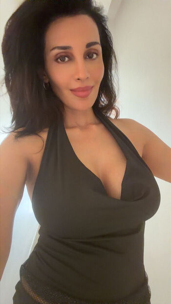 Flora saini leaked private photo uncensored HD quality