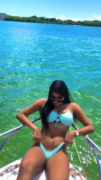 Gatas de salvador leaked private photo uncensored HD quality