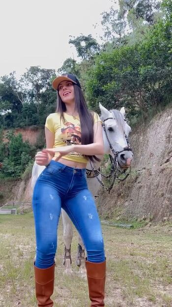 Geandra bazzanella leaked private photo uncensored HD quality