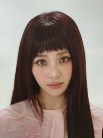 Huh yunjin  page leaked private photo uncensored HD quality