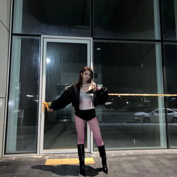 Huh yunjin leaked private photo uncensored HD quality