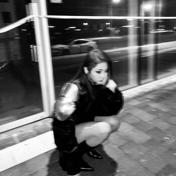 Huh yunjin leaked private photo uncensored HD quality