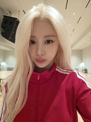 Huh yunjin leaked private photo uncensored HD quality