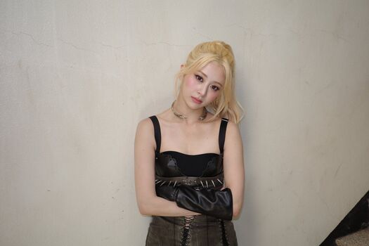 Huh yunjin  page leaked private photo uncensored HD quality