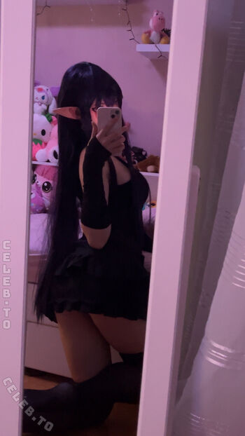 Isii cos leaked private photo uncensored HD quality