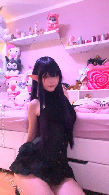 Isii cos leaked private photo uncensored HD quality