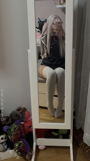 Isii cos leaked private photo uncensored HD quality