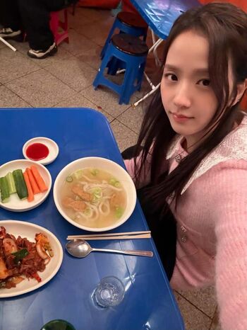 Jisoo  page leaked private photo uncensored HD quality
