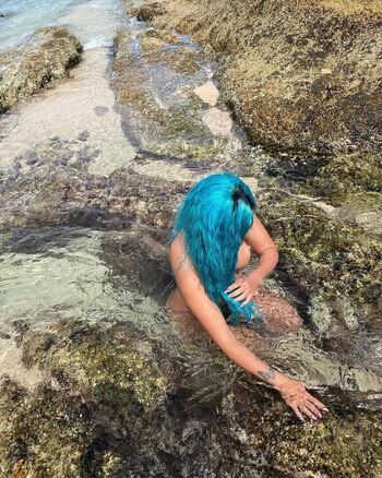 Karol g page leaked private photo uncensored HD quality