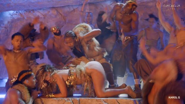 Karol g page leaked private photo uncensored HD quality