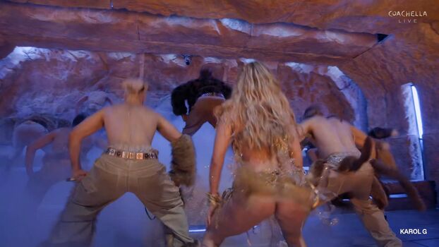 Karol g leaked private photo uncensored HD quality