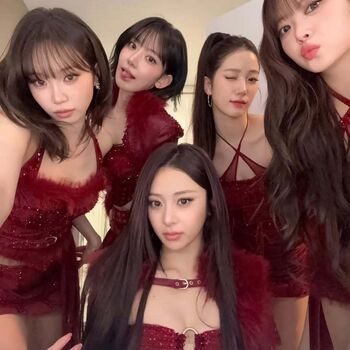 Kim chaewon  page leaked private photo uncensored HD quality