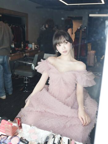 Kim chaewon  page leaked private photo uncensored HD quality