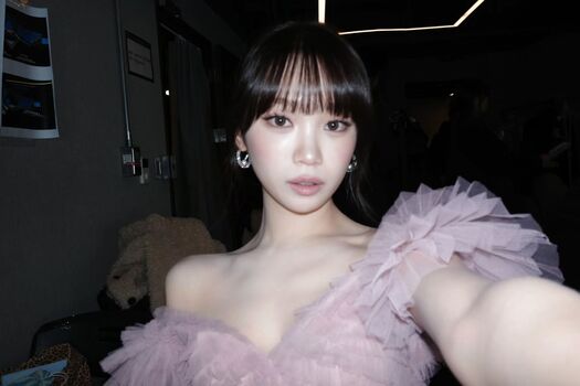 Kim chaewon  page leaked private photo uncensored HD quality