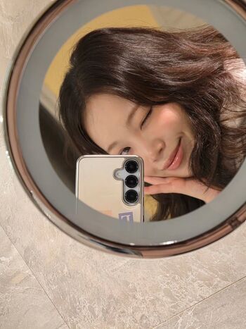 Kim chaewon  page leaked private photo uncensored HD quality