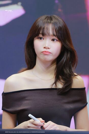 Kim chaewon  page leaked private photo uncensored HD quality