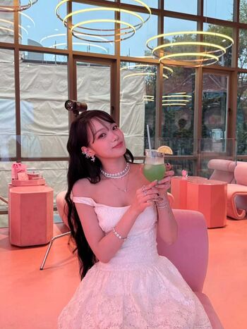 Kim chaewon  page leaked private photo uncensored HD quality