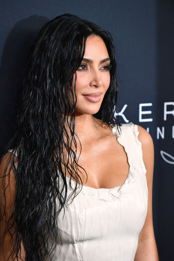 Kim kardashian  page leaked private photo uncensored HD quality