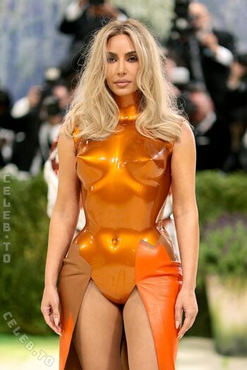 Kim kardashian  page leaked private photo uncensored HD quality