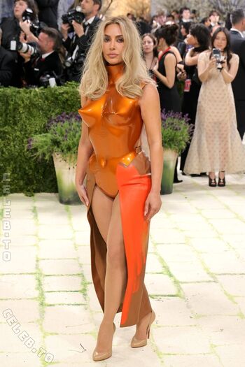 Kim kardashian  page leaked private photo uncensored HD quality