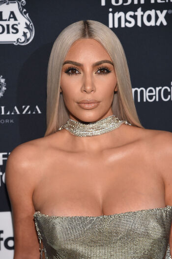 Kim kardashian  page leaked private photo uncensored HD quality