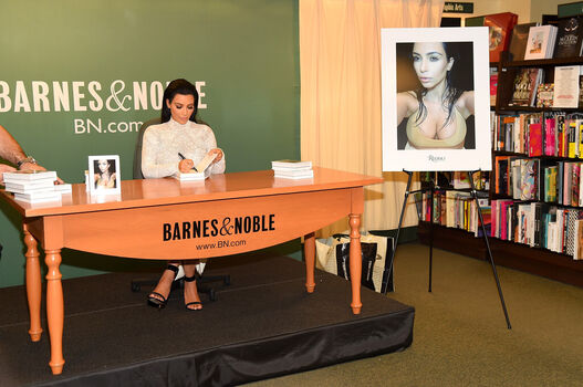 Kim kardashian  page leaked private photo uncensored HD quality
