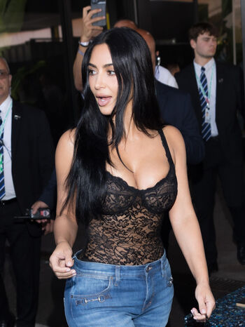 Kim kardashian  page leaked private photo uncensored HD quality