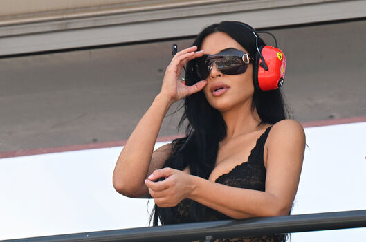 Kim kardashian  page leaked private photo uncensored HD quality