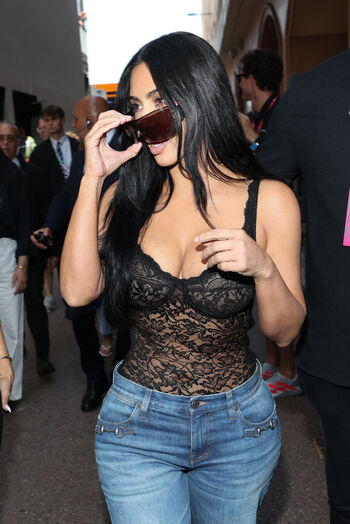 Kim kardashian  page leaked private photo uncensored HD quality