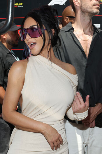 Kim kardashian  page leaked private photo uncensored HD quality