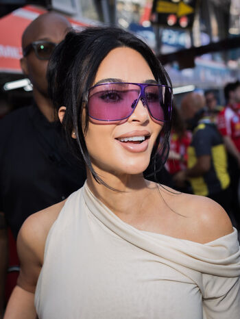 Kim kardashian  page leaked private photo uncensored HD quality