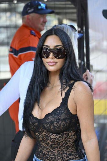 Kim kardashian  page leaked private photo uncensored HD quality