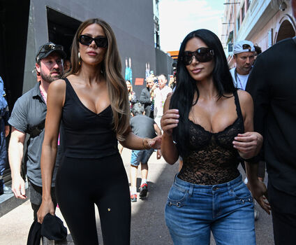 Kim kardashian  page leaked private photo uncensored HD quality