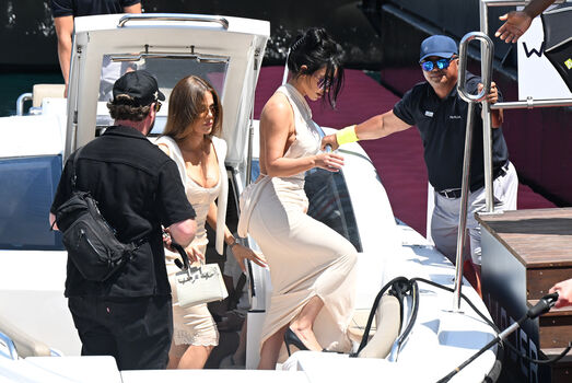Kim kardashian  page leaked private photo uncensored HD quality