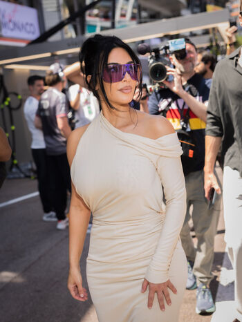 Kim kardashian  page leaked private photo uncensored HD quality
