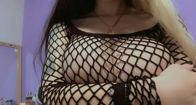 Kirito uwu waifu leaked private photo uncensored HD quality
