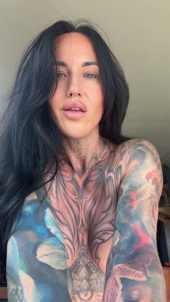 Ladyemily leaked private photo uncensored HD quality