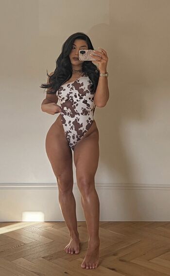 Leah shutkever leaked private photo uncensored HD quality