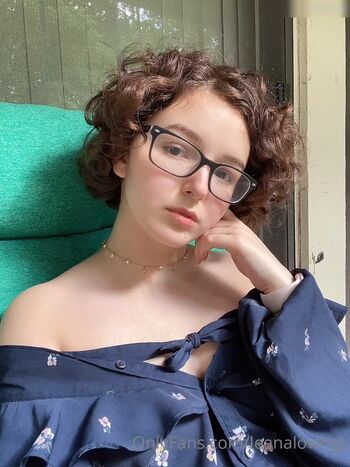 Leana lovings  page leaked private photo uncensored HD quality